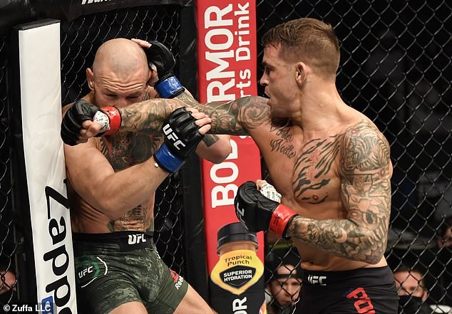 Tay đấm Conor McGregor thua sốc vì luyện võ với... ''trẻ con''