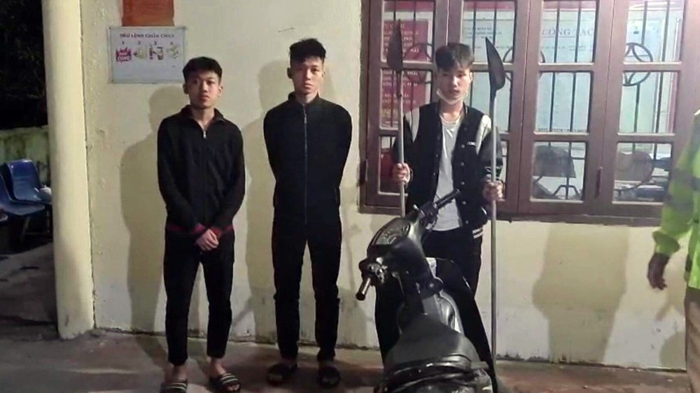 3 thiếu niên 16 tuổi ở Hải Phòng mang theo “phóng lợn” đi giải quyết mâu thuẫn
