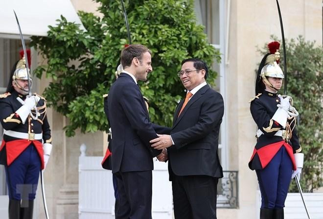 Thủ tướng Phạm Minh Chính hội kiến Tổng thống Pháp Emmanuel Macron ảnh 1