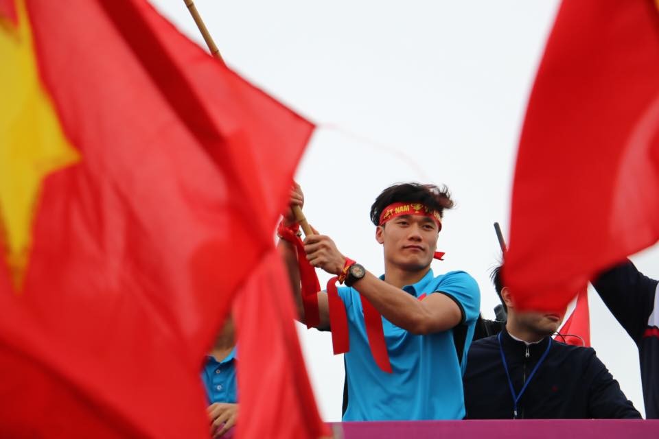 Bài dự thi: U23 Việt Nam - Rạng rỡ ngày trở về ảnh 1