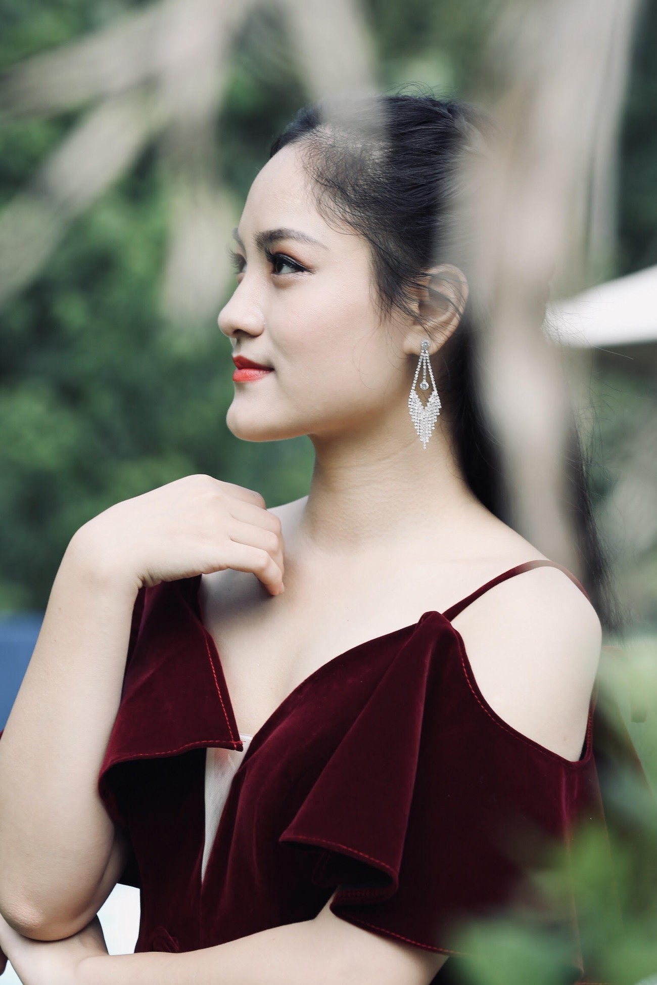 Cô ca sĩ trẻ truyền cảm hứng tích cực đến mọi người ảnh 2