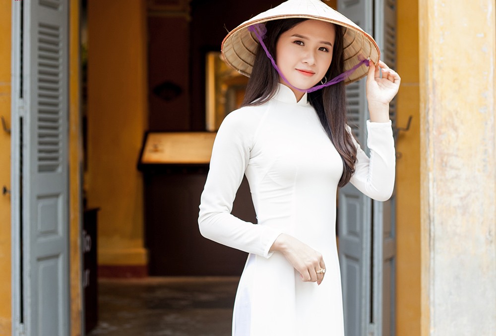 Nữ sinh iMiss 2018 áo dài tinh khôi khoe sắc nơi phố cổ Hội An ảnh 4