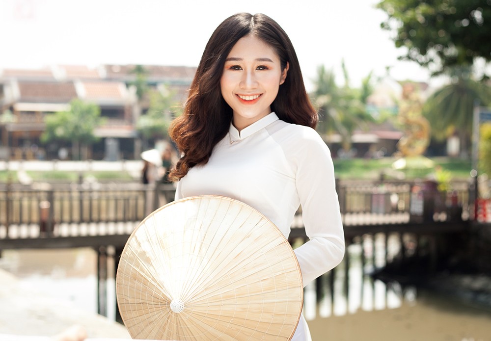 Nữ sinh iMiss 2018 áo dài tinh khôi khoe sắc nơi phố cổ Hội An ảnh 6