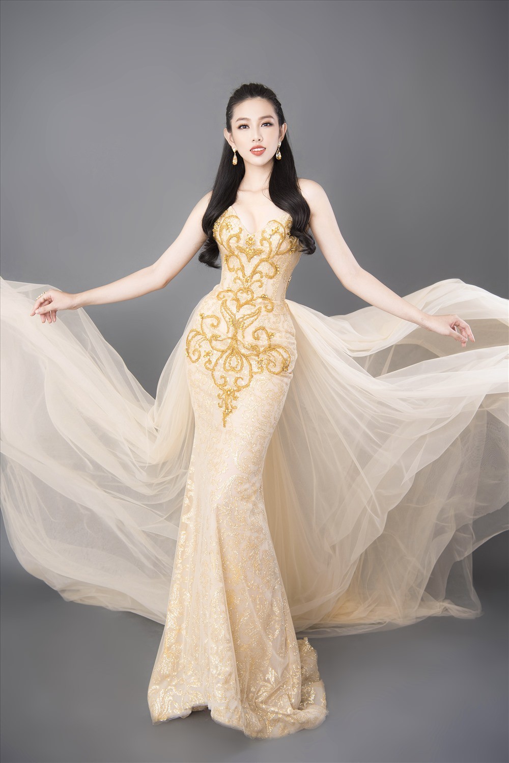 Đọ nhan sắc ba người đẹp từng giành giải 'Người đẹp Nhân ái' tại Hoa hậu Việt Nam ảnh 7