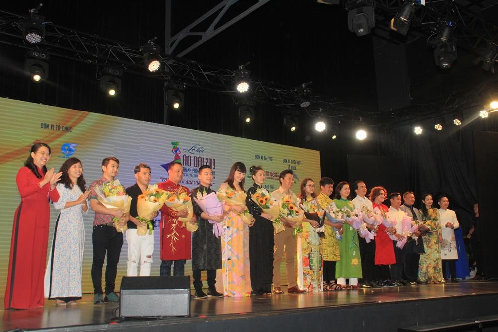 Lễ hội Áo dài TPHCM 2019 hướng đến 'một thành phố xanh' ảnh 3