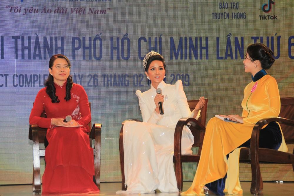 Lễ hội Áo dài TPHCM 2019 hướng đến 'một thành phố xanh' ảnh 1