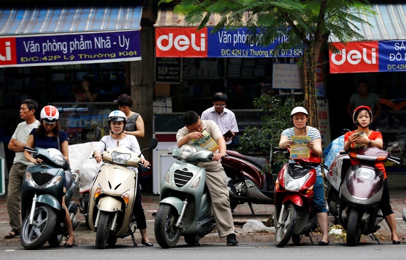 Chùm ảnh: Hơn 70.000 thí sinh thi vào lớp 10 ở Hà Nội ảnh 2