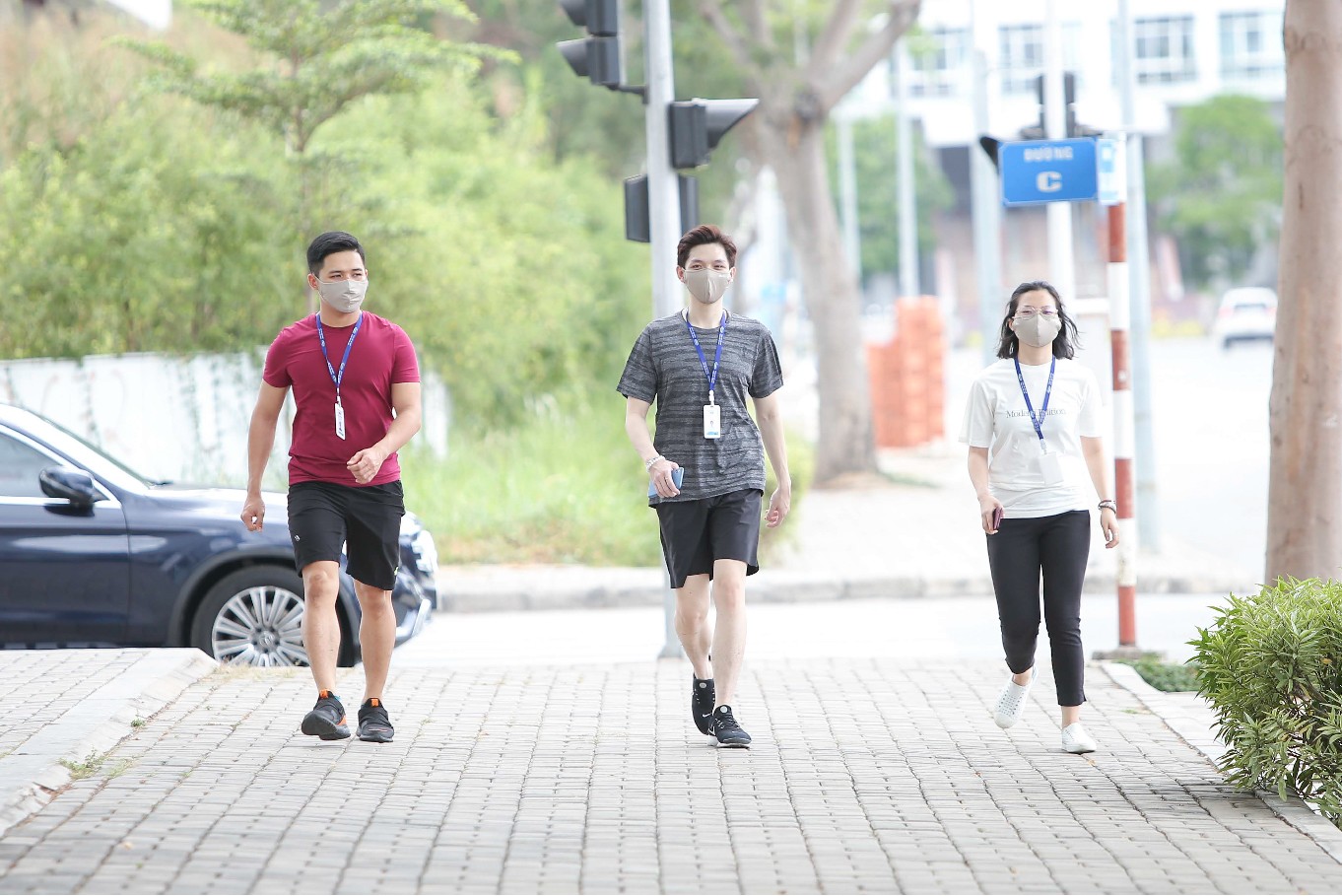 'Triệu bước đi, đẩy lùi cô-vi' - Tấm lòng của nhân viên Vinamilk dành cho trẻ em khó khăn ảnh 7