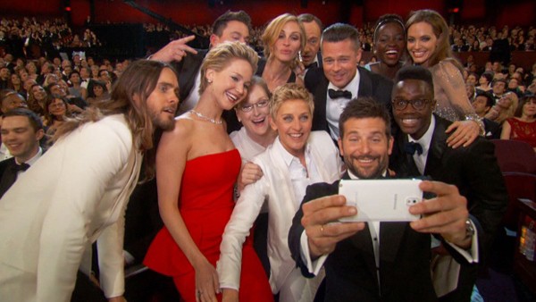 Hậu trường hài hước tại Oscar 2014 ảnh 7