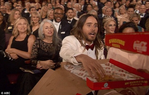 Hậu trường hài hước tại Oscar 2014 ảnh 21