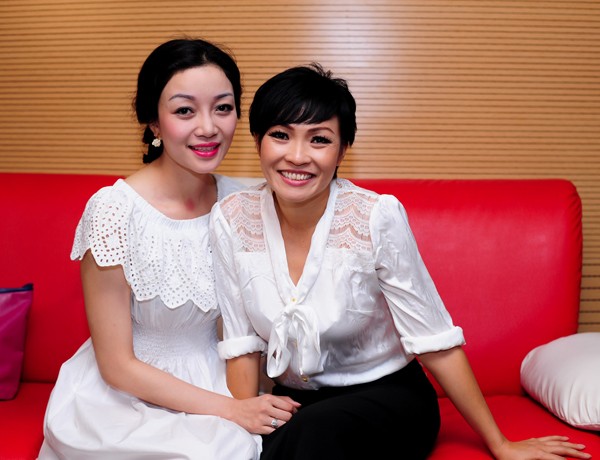 Phương Thanh trổ tài 'xem bói' cho Phạm Thu Hà ảnh 3
