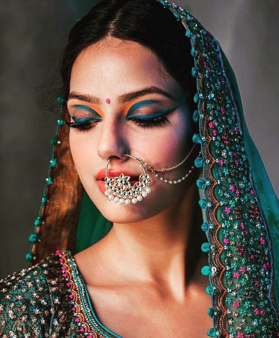 Nhan sắc hoàn hảo tựa 'nữ thần' của nữ diễn viên Ấn Độ vừa đăng quang Miss Universe 2021 ảnh 8