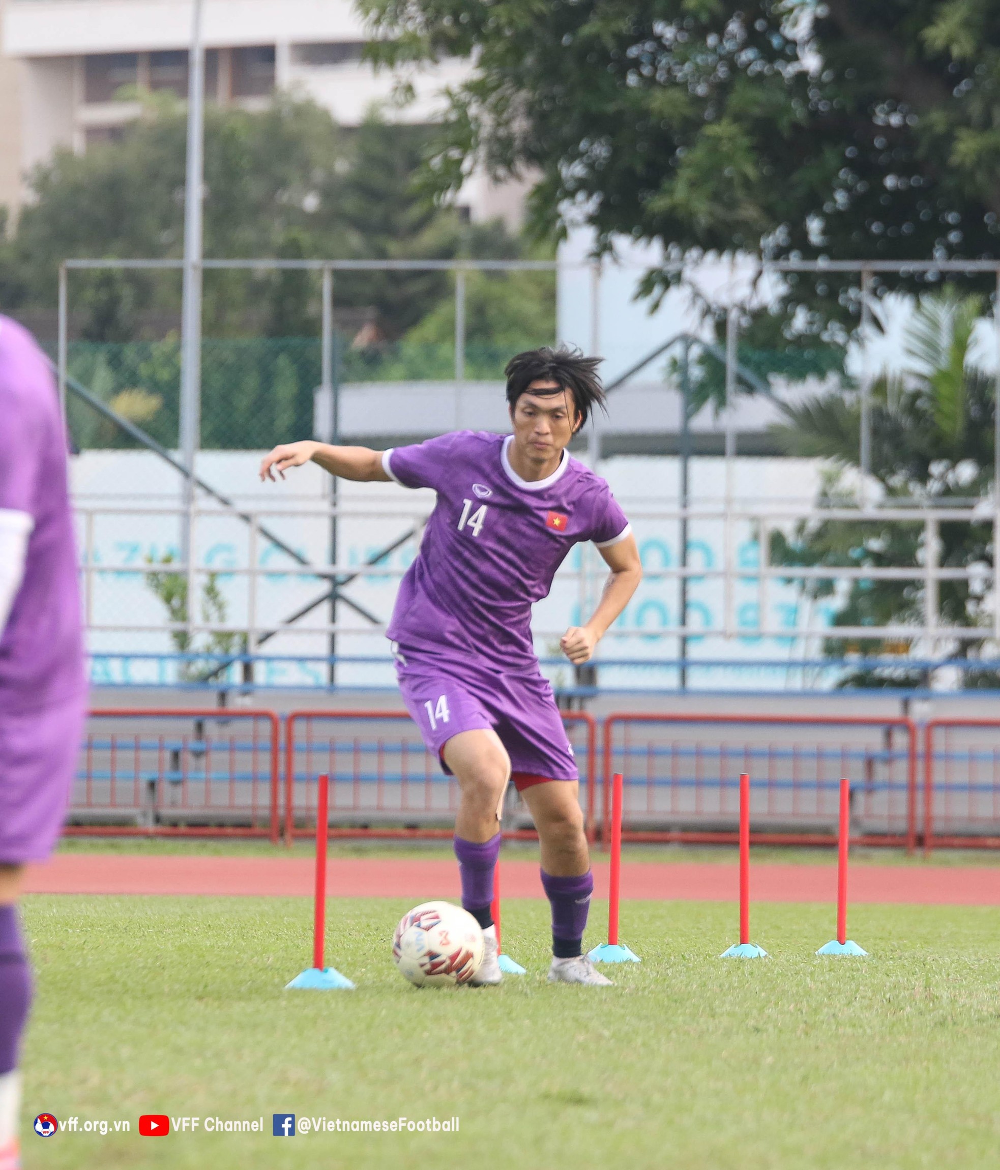 HLV Park Hang-seo khích lệ tinh thần tuyển thủ Việt Nam trước trận gặp Thái Lan ảnh 7