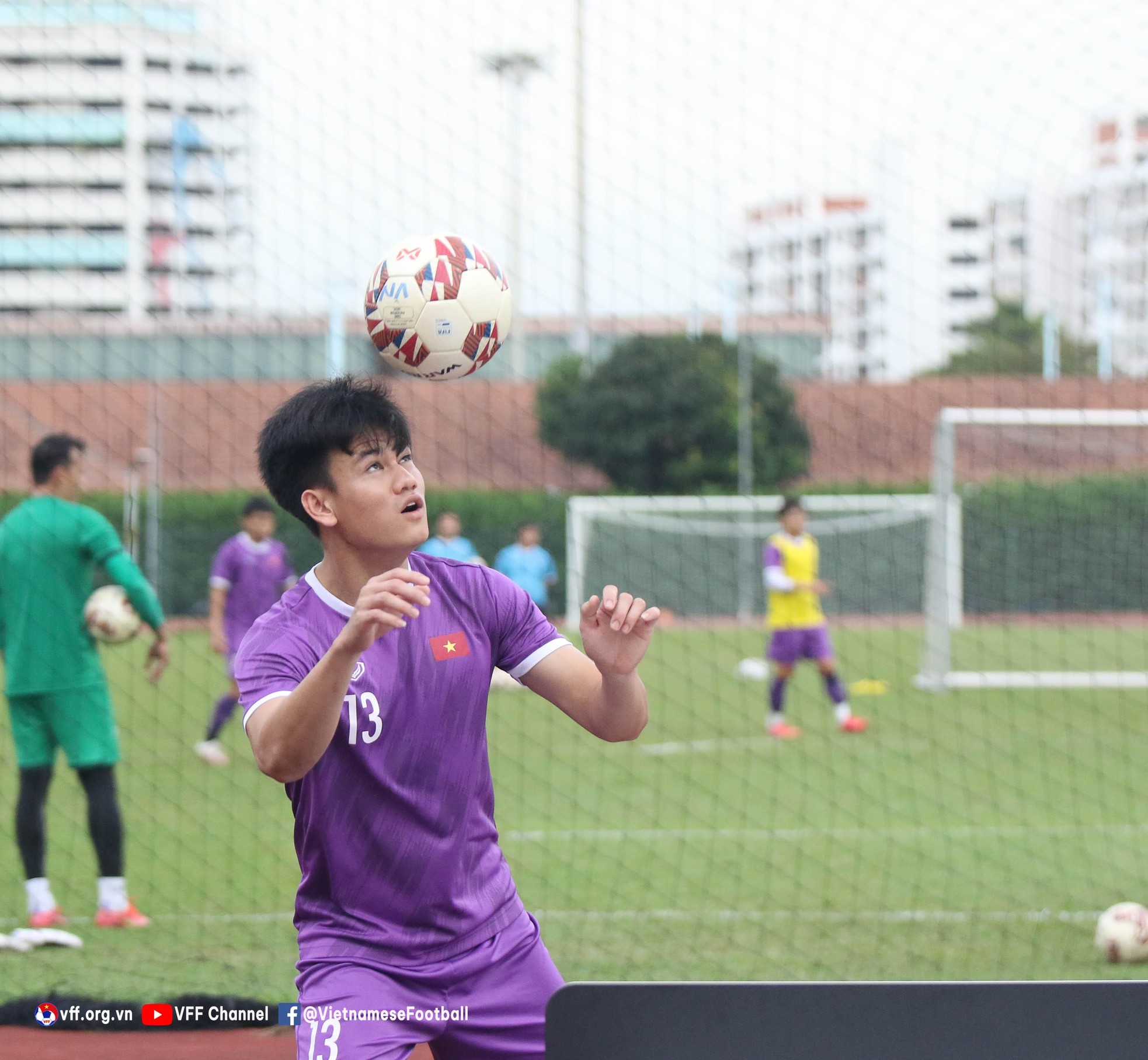 HLV Park Hang-seo khích lệ tinh thần tuyển thủ Việt Nam trước trận gặp Thái Lan ảnh 13