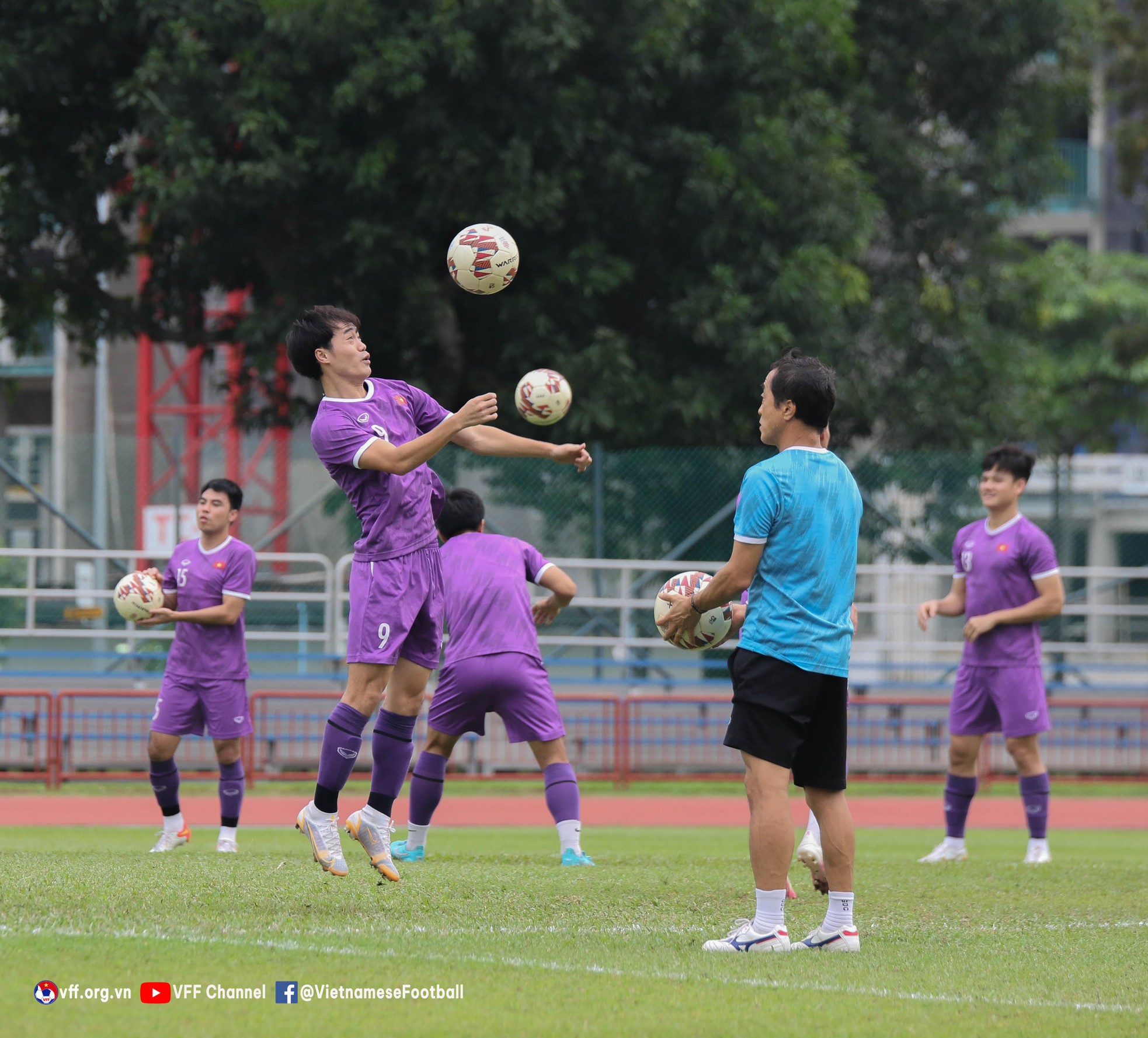 Đội tuyển Việt Nam rèn kỹ chiến thuật, lên các phương án đối đầu Thái Lan ảnh 9