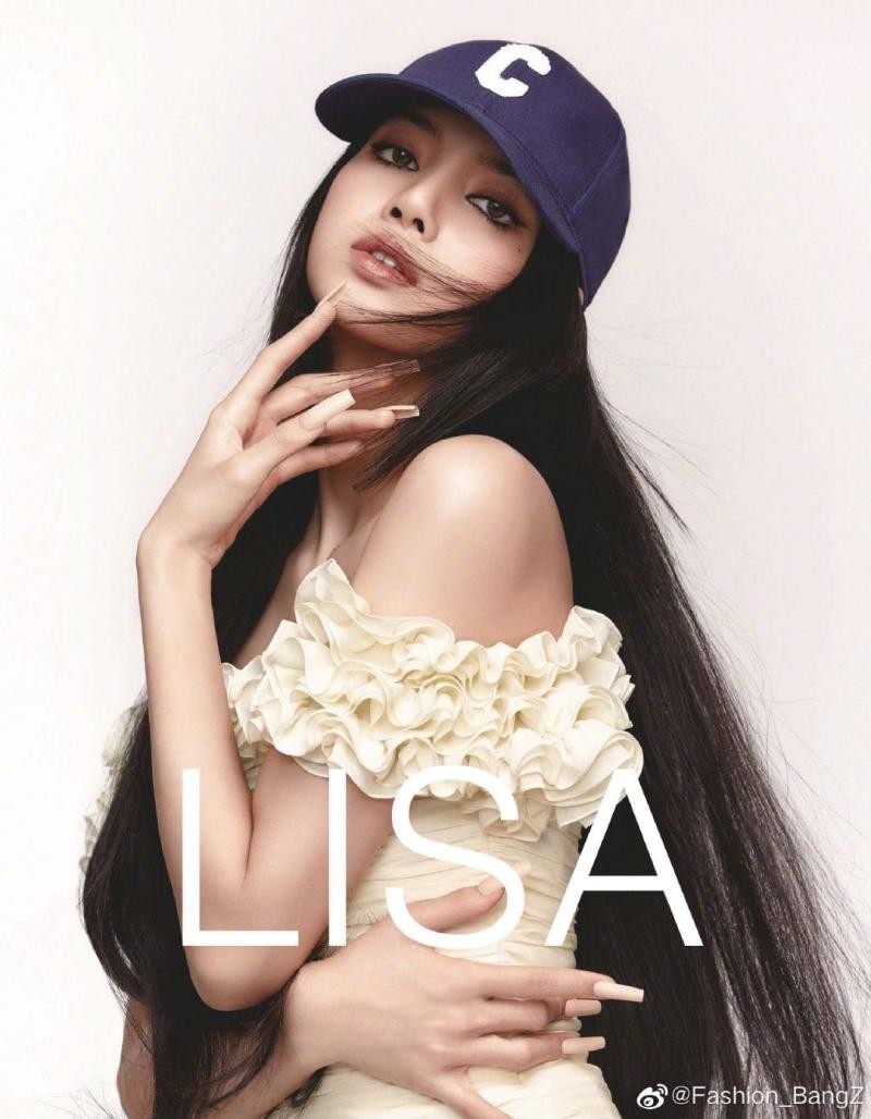 VOGUE Nhật tung bộ ảnh trang trong của Lisa BLACKPINK, tiết lộ điều nữ idol trân quý nhất ảnh 2