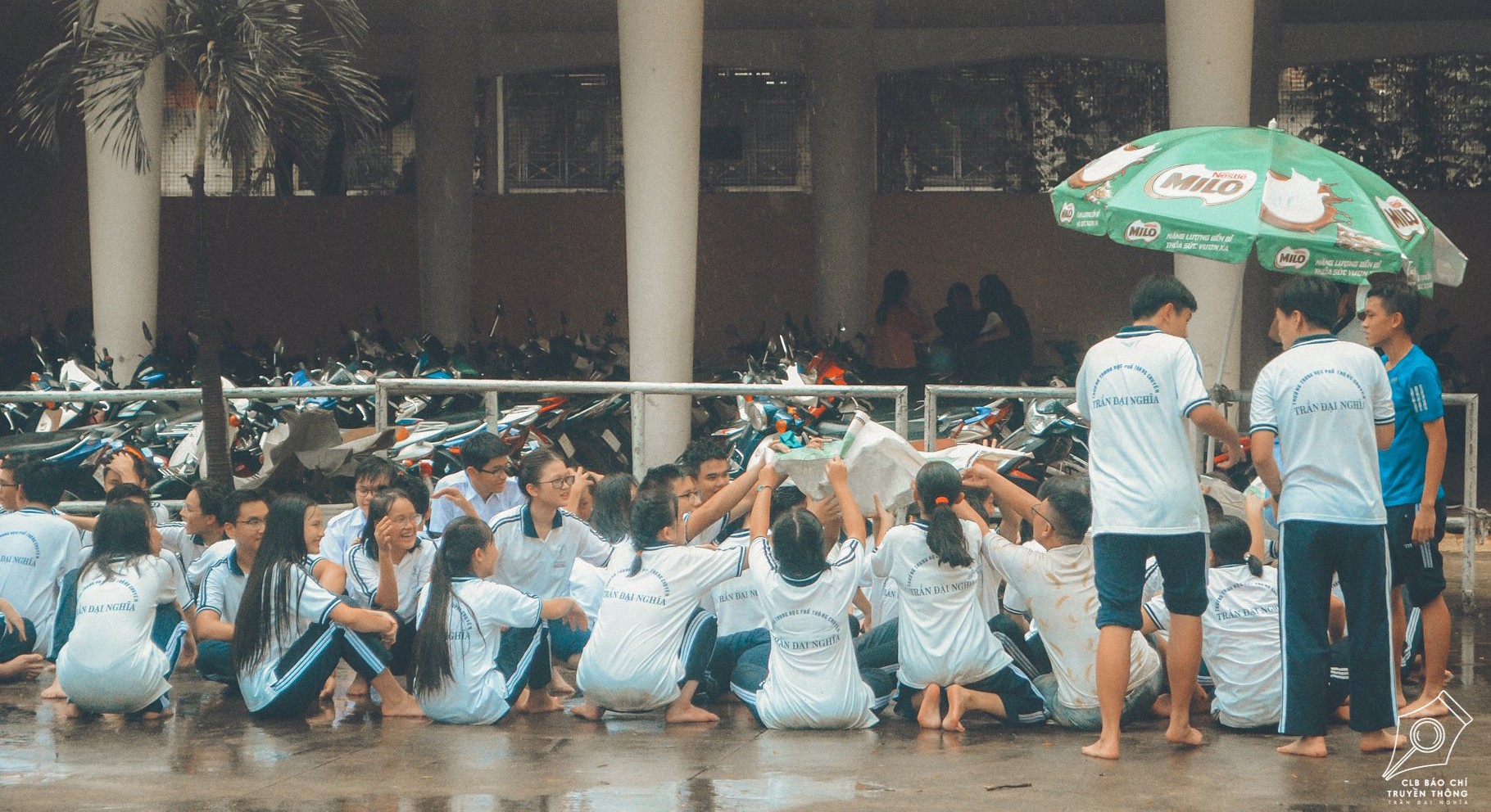 Ngôi trường trong mơ: Những ô cửa sổ sắc màu của trường THPT Chuyên Trần Đại Nghĩa ảnh 12