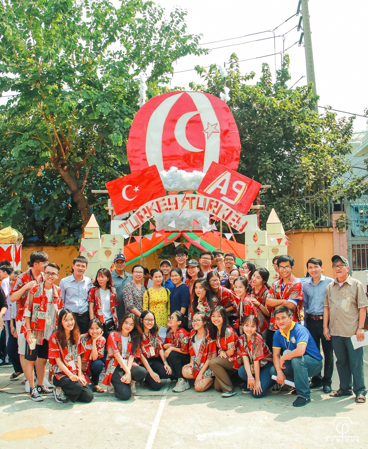 Ngôi trường trong mơ THPT Nguyễn Thượng Hiền (TP.HCM): Nắng Thượng Hiền - Nhớ thương hoài ảnh 6