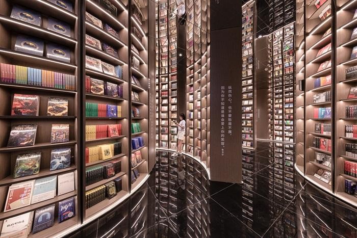 Lạc lối trong nhà sách rộng như mê cung với hơn 80.000 cuốn sách ở Thành Đô ảnh 16