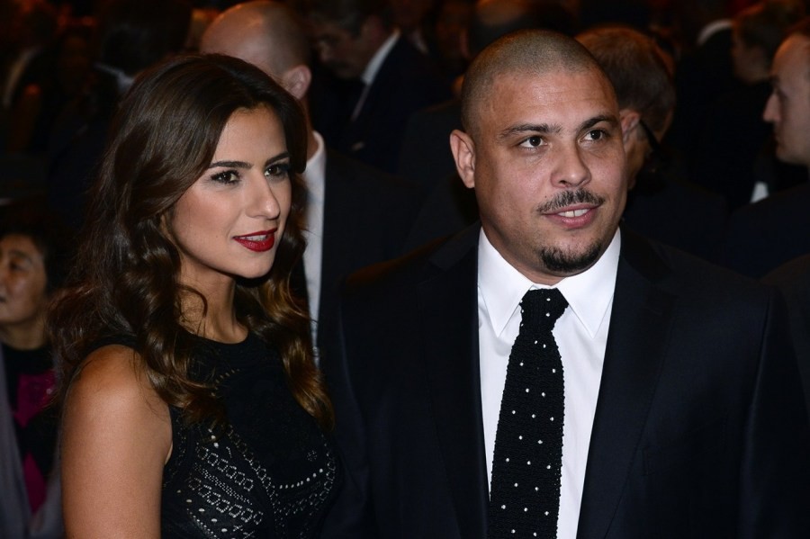Bồ Ronaldo 'kín cổng cao tường' ở Gala Quả bóng vàng ảnh 9