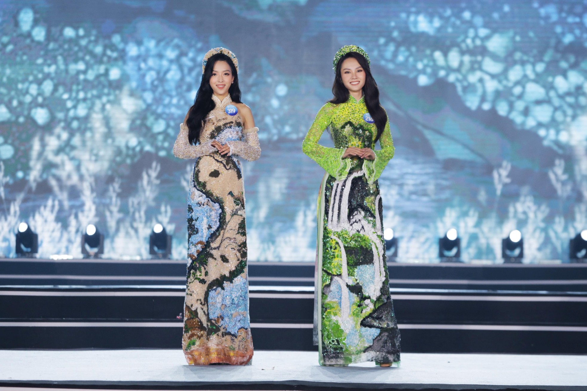 Top 37 Miss World Vietnam 2022 khoe đường cong gợi cảm với áo dài - Ảnh 3.