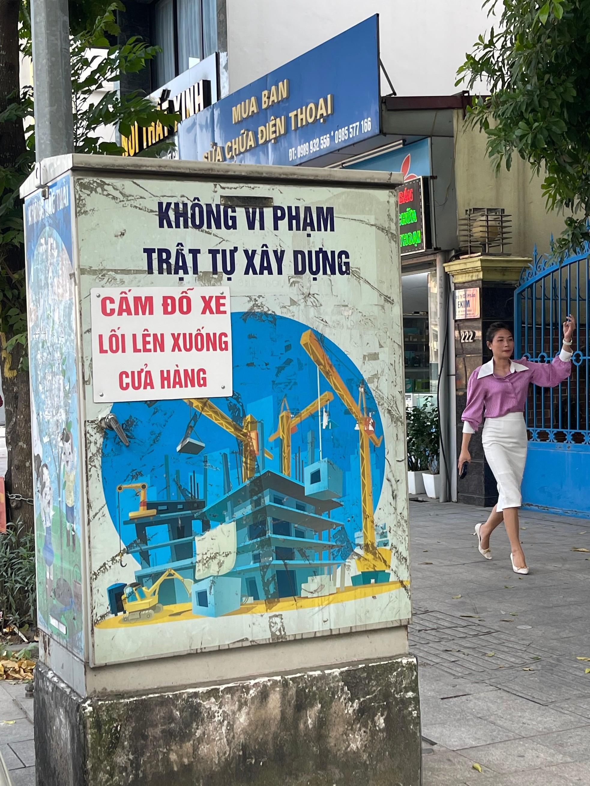Hai tuyến phố kiểu mẫu đầu tiên của Hà Nội nhếch nhác, xuống cấp trầm trọng sau 6 năm ảnh 14