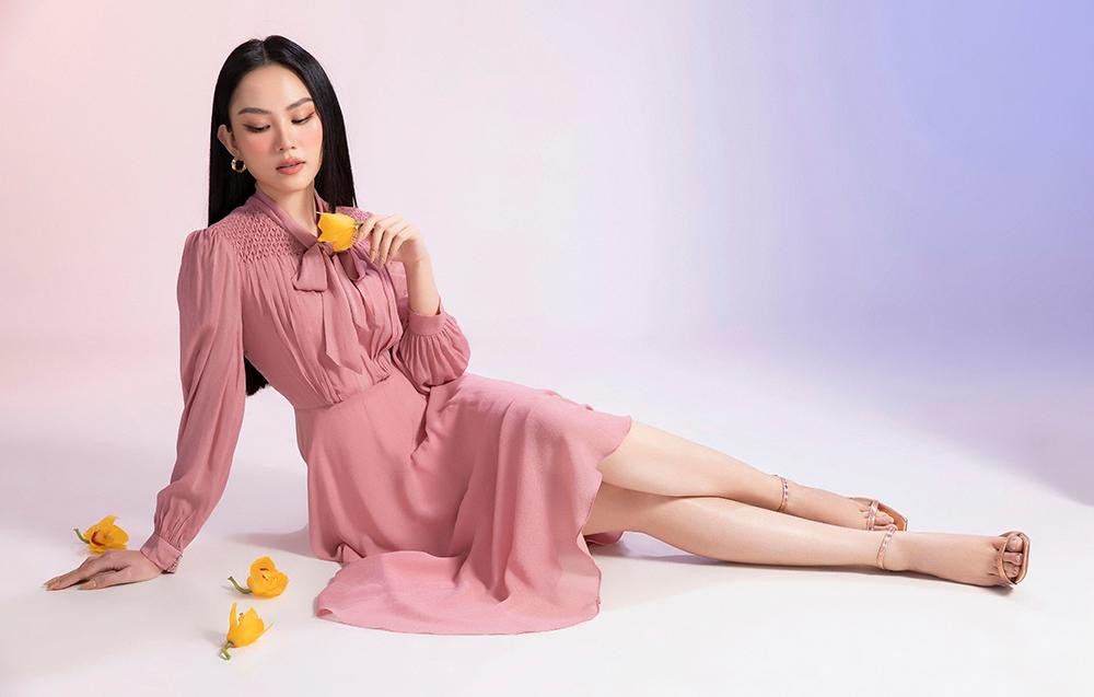 Người đẹp Nhân ái Mai Phương đẹp tựa 'nàng thơ' với loạt váy áo đón Tết ảnh 9