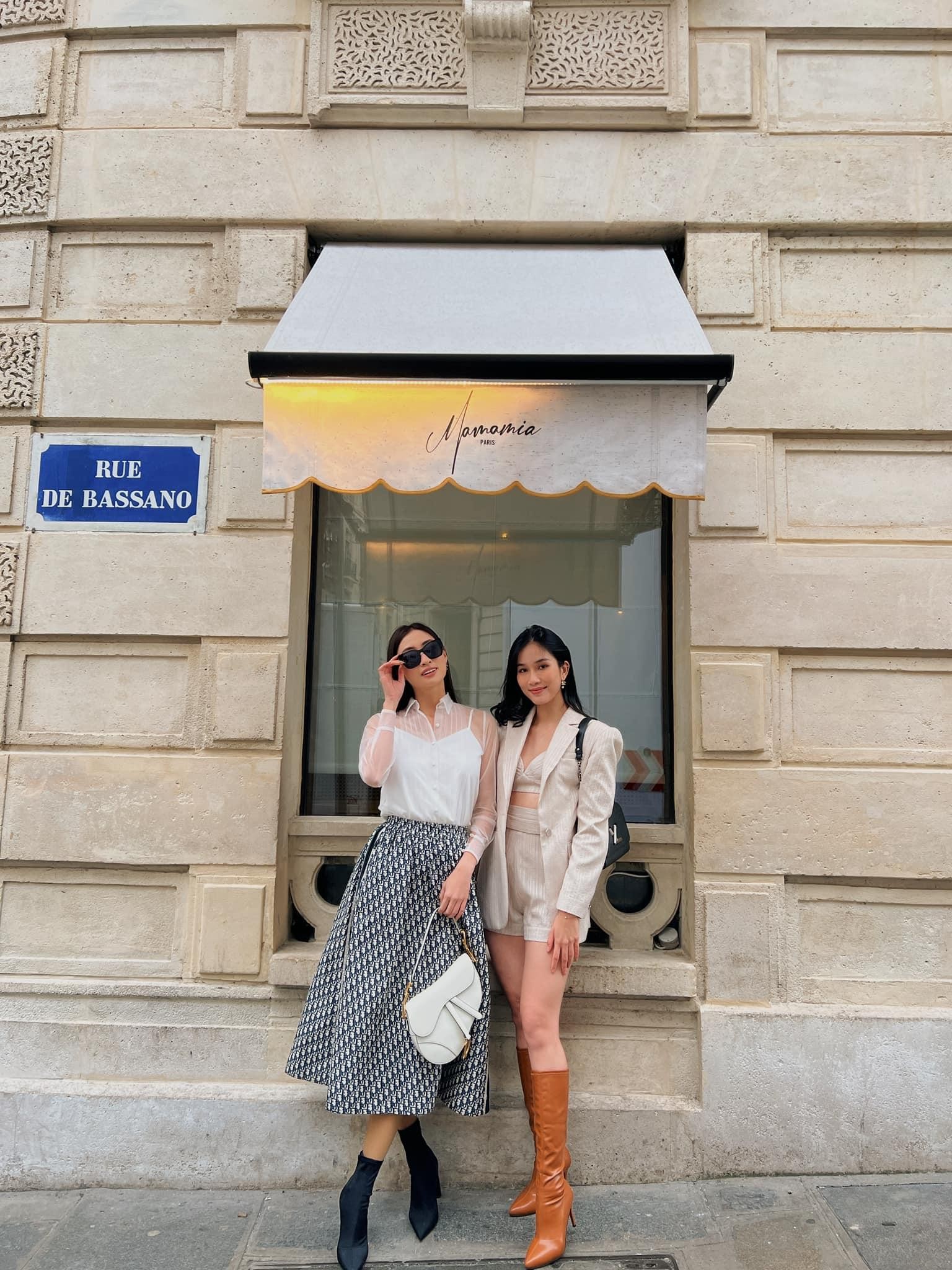 Á hậu Phương Anh diện mốt khoe áo ngực sexy, đọ dáng Lương Thuỳ Linh trên đường phố Paris ảnh 10