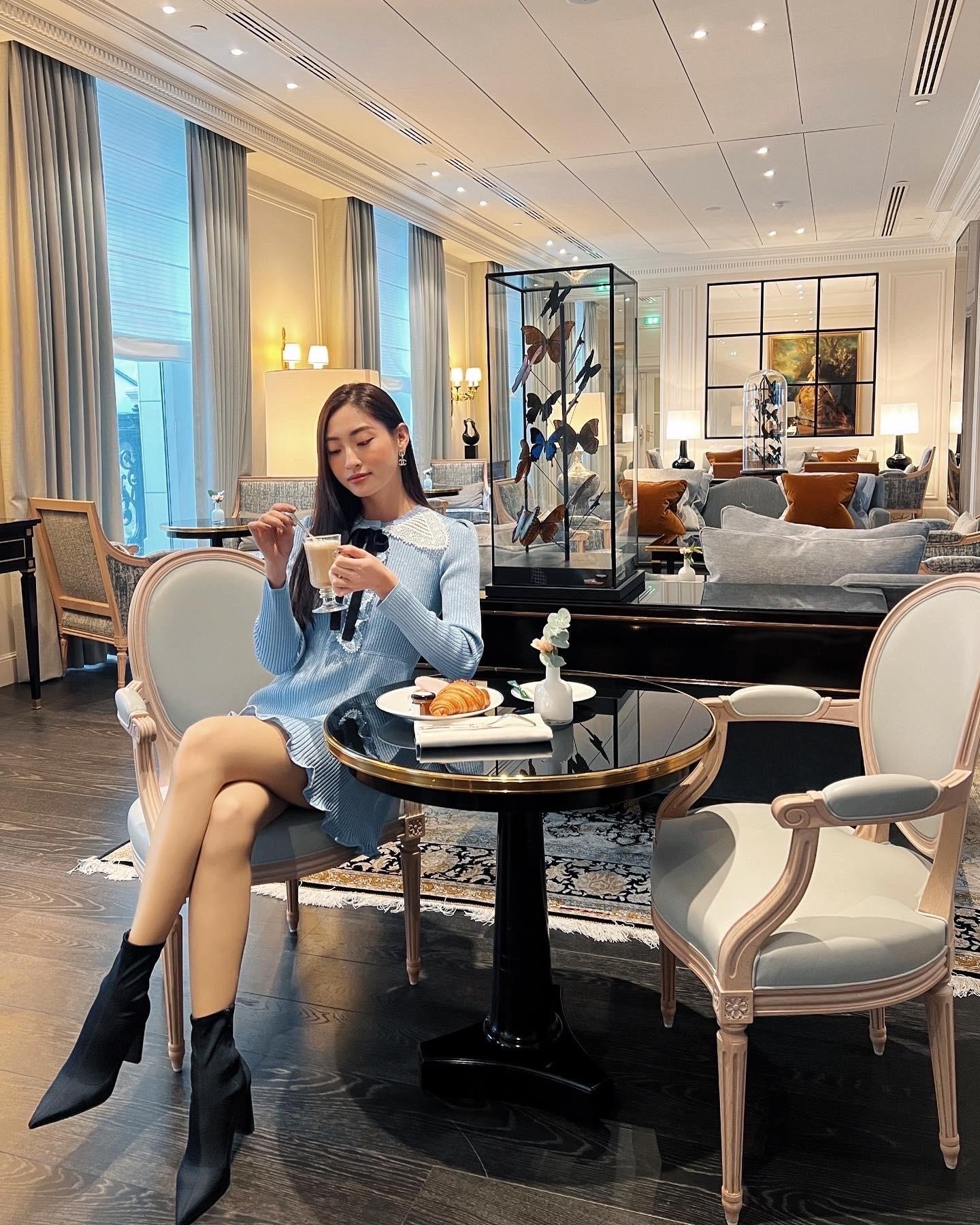 Lương Thuỳ Linh khoe chân dài 1m22 trên đường phố Pháp trước khi dự Paris Fashion Week ảnh 1