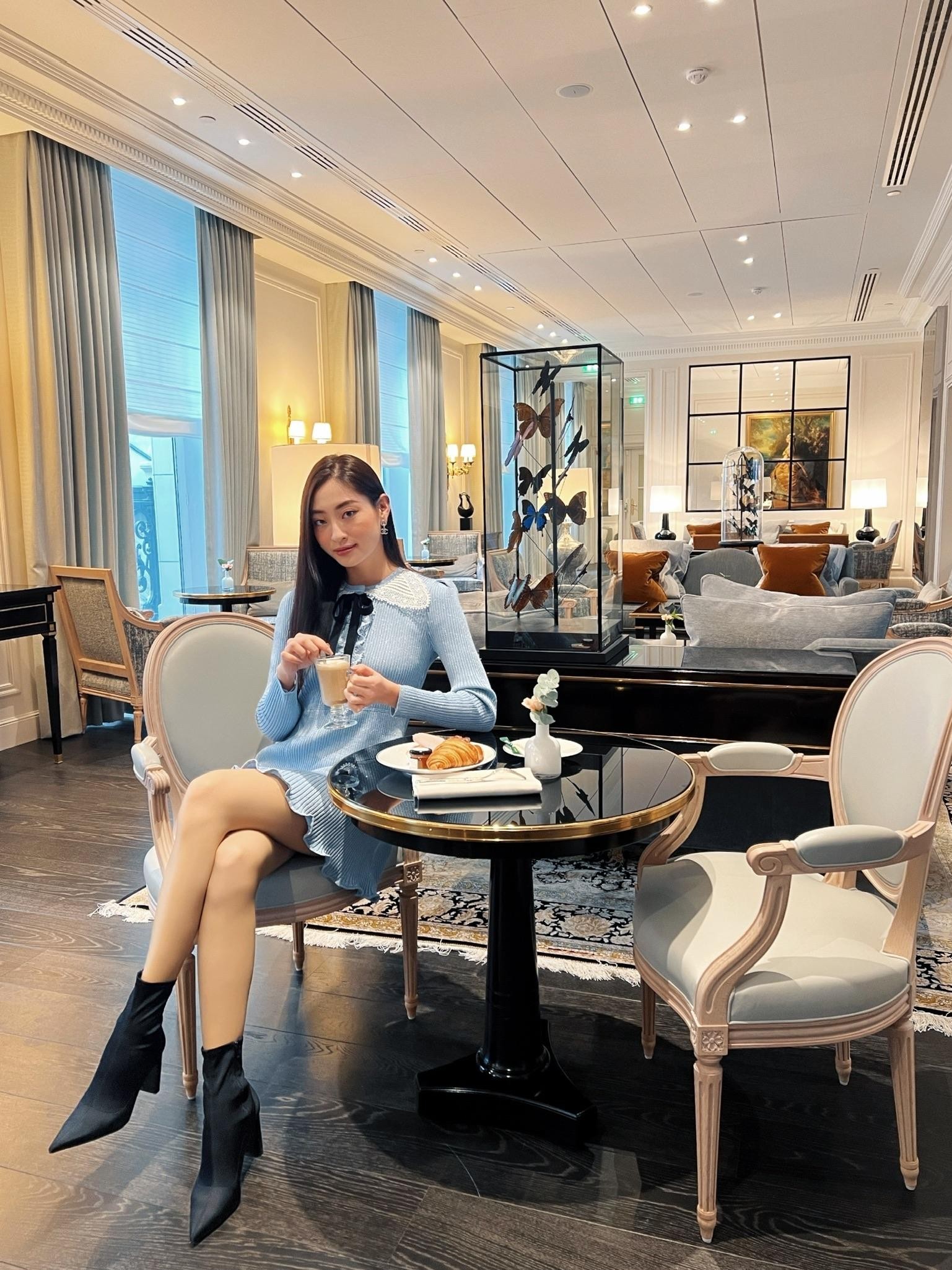 Lương Thuỳ Linh khoe chân dài 1m22 trên đường phố Pháp trước khi dự Paris Fashion Week ảnh 4
