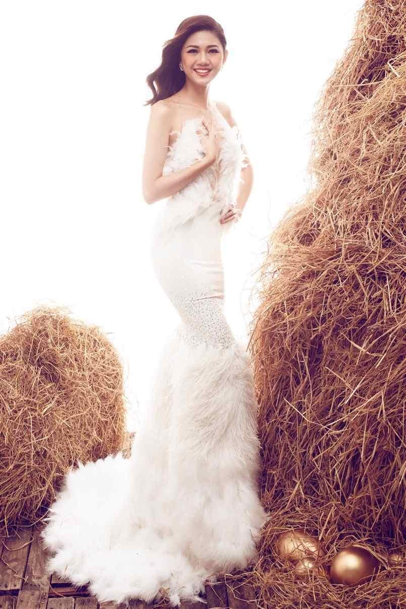 Đỗ Thị Hà, Đỗ Mỹ Linh và dàn hậu đẹp kiêu sa như 'nữ thần' khi cùng diện váy lông vũ ảnh 16