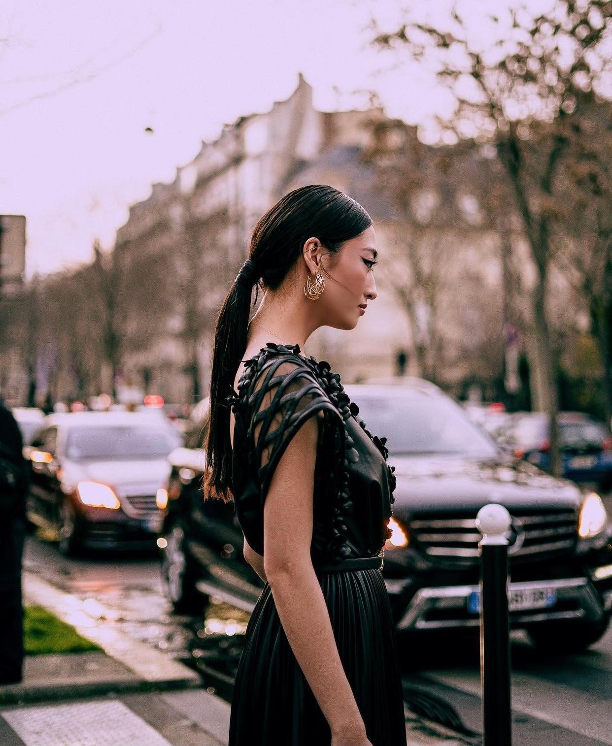 Lương Thuỳ Linh - Phương Anh xuất hiện đẳng cấp tại Paris Fashion Week khiến fan nức lòng ảnh 7