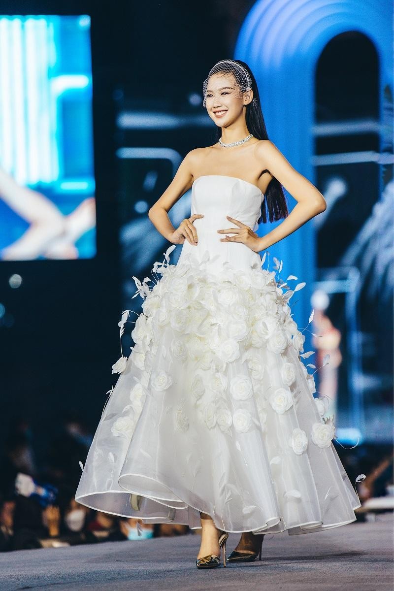 Nhan sắc 4 thí sinh có profile 'khủng' với IELTS 8.0 ở Miss World Vietnam 2022 ảnh 6