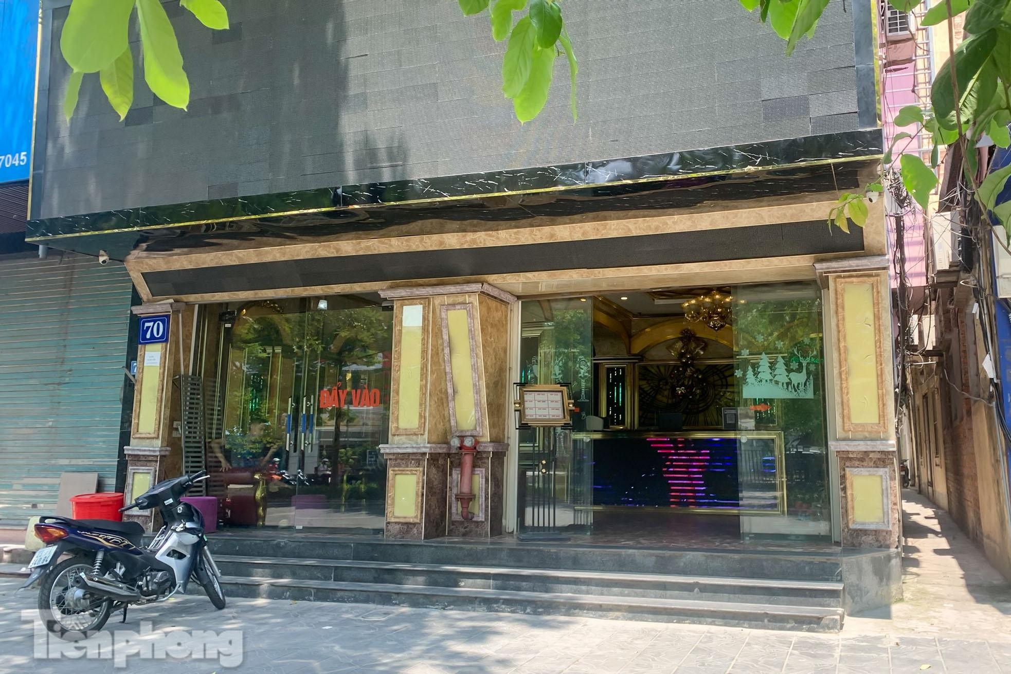 Nhiều quán karaoke tại Hà Nội ế khách sau loạt vụ hỏa hoạn - Ảnh 15.