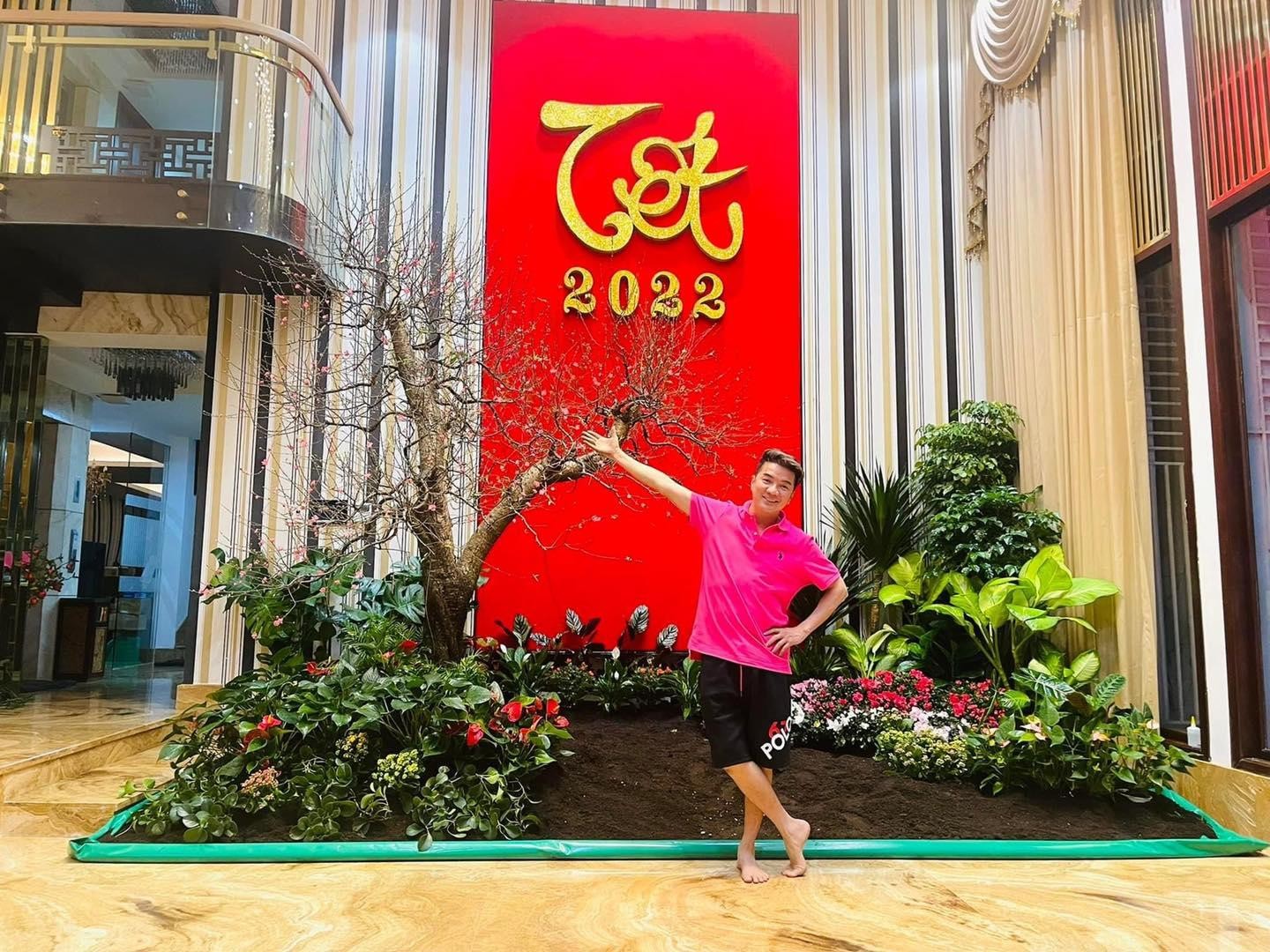 Ngắm biệt thự tiền tỷ của sao Việt trang hoàng lộng lẫy đón Tết 2022 ảnh 1