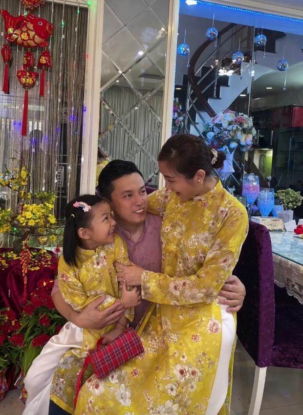 SAO VIỆT MÙNG 2 TẾT: Lý Nhã Kỳ thân mật bên sao nam, Khả Ngân - Minh Hằng rạng rỡ đọ sắc ảnh 14
