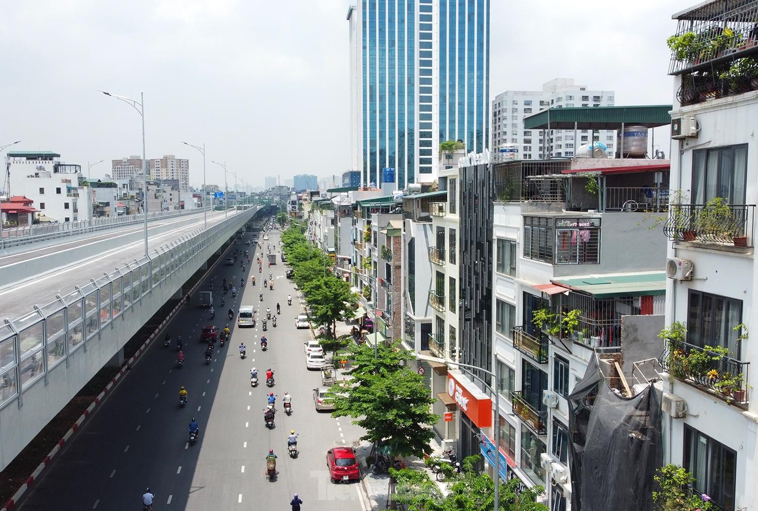Những bức tường, căn nhà siêu mỏng siêu méo tiền tỷ ở trung tâm Thủ đô ảnh 3