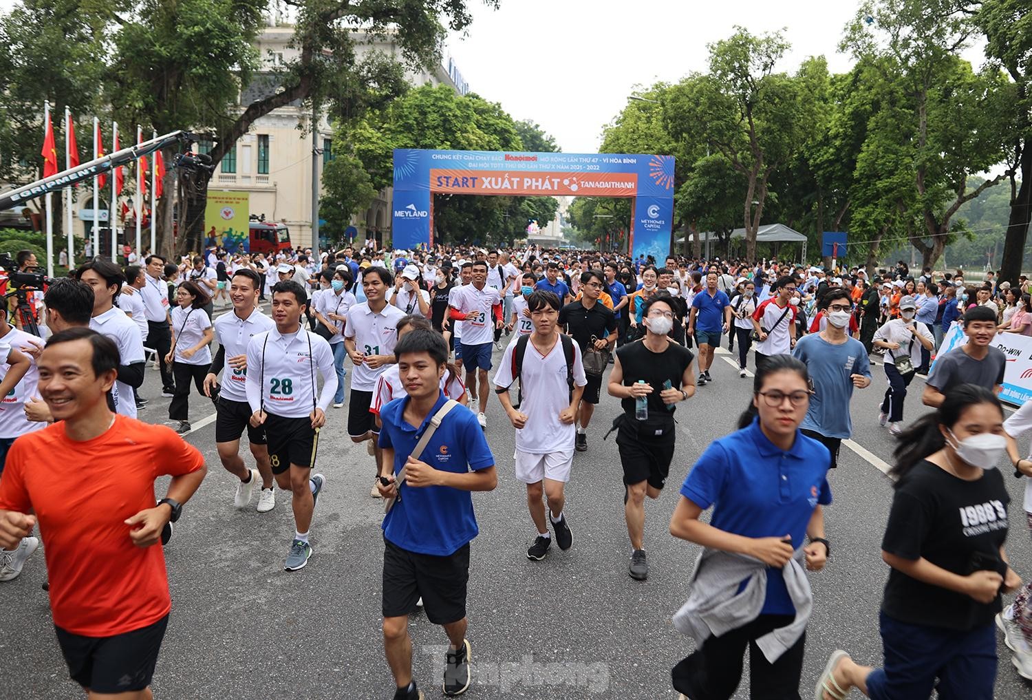 Gần 1.500 vận động viên tranh tài Giải chạy Báo Hà nội mới lần thứ 47 - Vì hòa bình ảnh 5