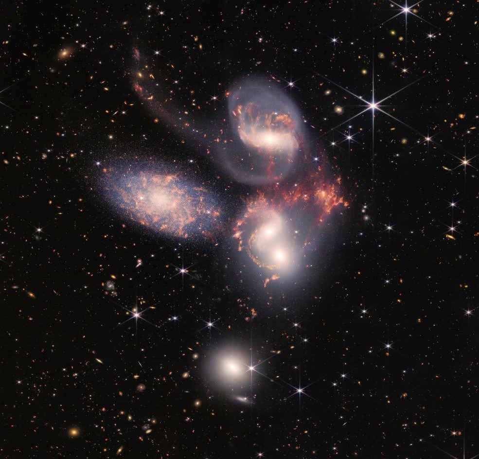 NASA công bố những hình ảnh đầu tiên về vũ trụ do siêu kính viễn vọng James Webb chụp ảnh 4