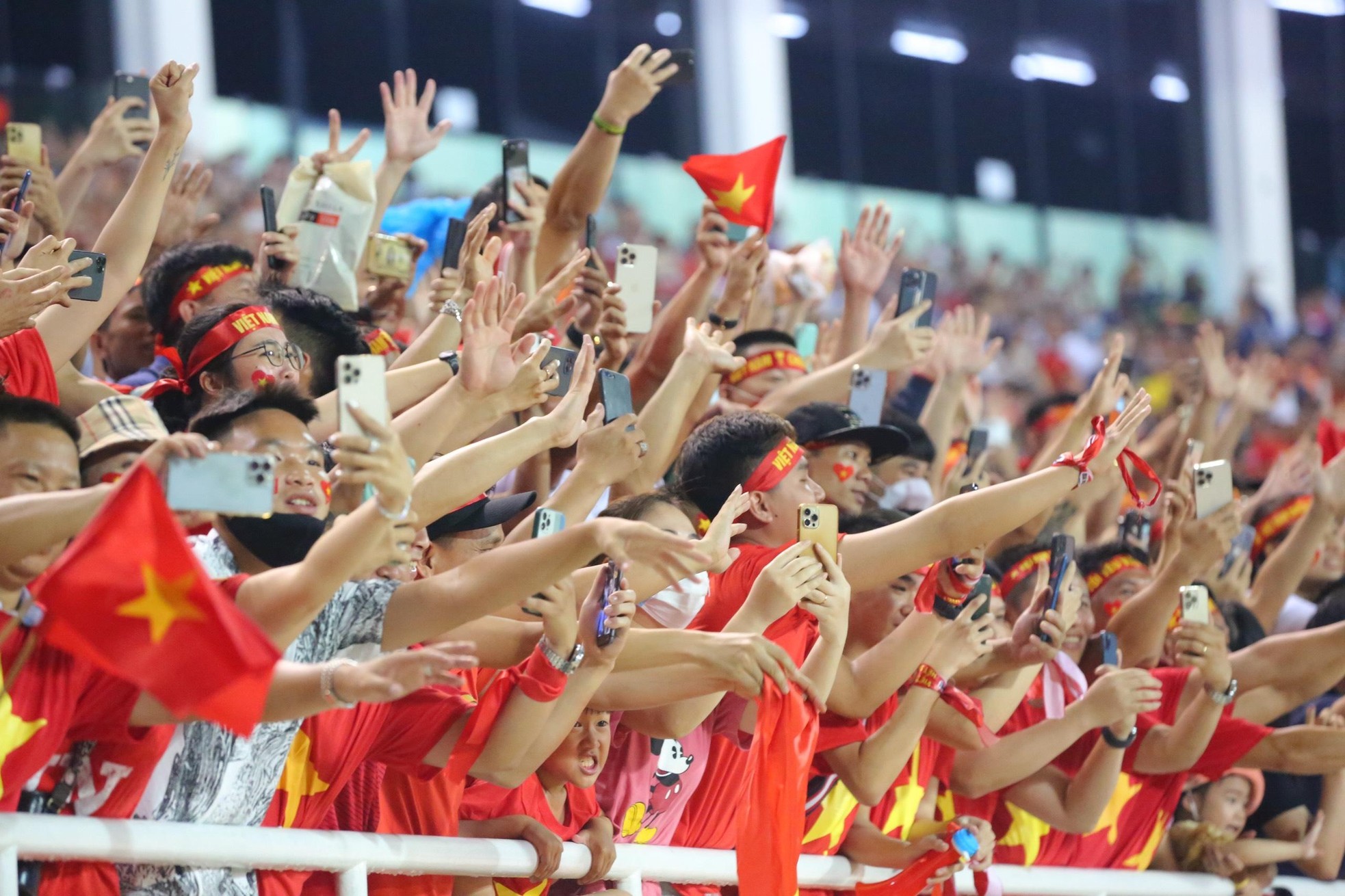 Beautiful moment: Vietnam U23 player publicizes coach Park Hang-seo to celebrate the victory - Photo 17.