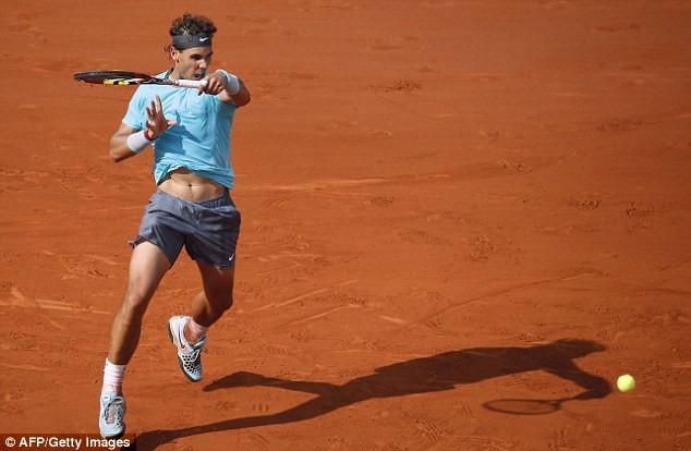 Nadal khóc như mưa trên bục đăng quang ảnh 1