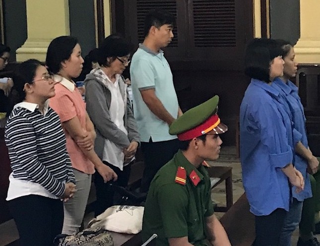 Một cán bộ ngân hàng bị đề nghị án tù chung thân ảnh 1