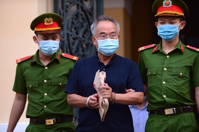 'Đại gia' Dương Thị Bạch Diệp bị đề nghị mức án chung thân ảnh 2