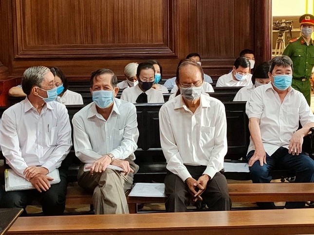 'Đại gia' Dương Thị Bạch Diệp bị đề nghị mức án chung thân ảnh 3