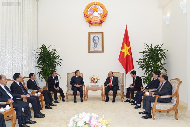 Lãnh đạo Campuchia, Lào sang dự quốc tang nguyên Chủ tịch nước Lê Đức Anh ảnh 1