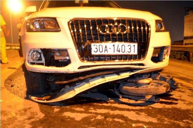 Tài xế say mềm, Audi Q5 hóa 'xe điên' đâm liên hoàn ảnh 2