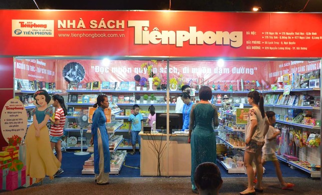 Hàng vạn bản sách được giới thiệu tại Hội sách Hà Nội 2014 ảnh 3
