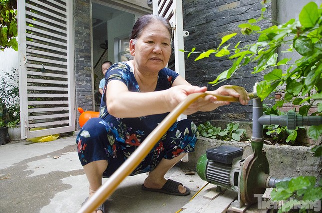 Người dân Thủ đô lại khốn khổ vì mất nước sinh hoạt ảnh 1
