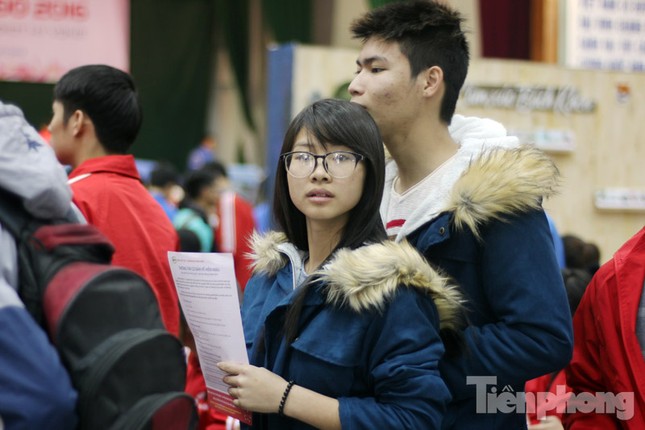 Chủ Nhật Đỏ 2016: Hàng trăm sinh viên tiếp tục hiến máu ảnh 4
