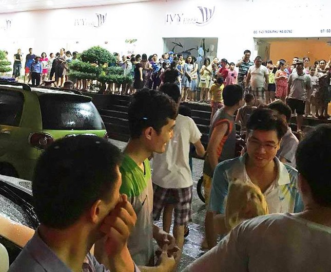 Ảnh viện ở Hà Nội bốc cháy ngùn ngụt lúc trời mưa ảnh 1